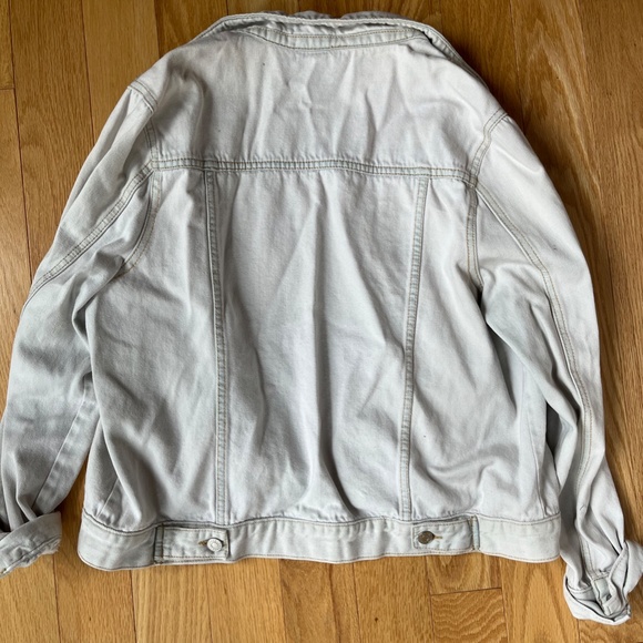 Light Denim Jean Jacket - Picture 3 of 3